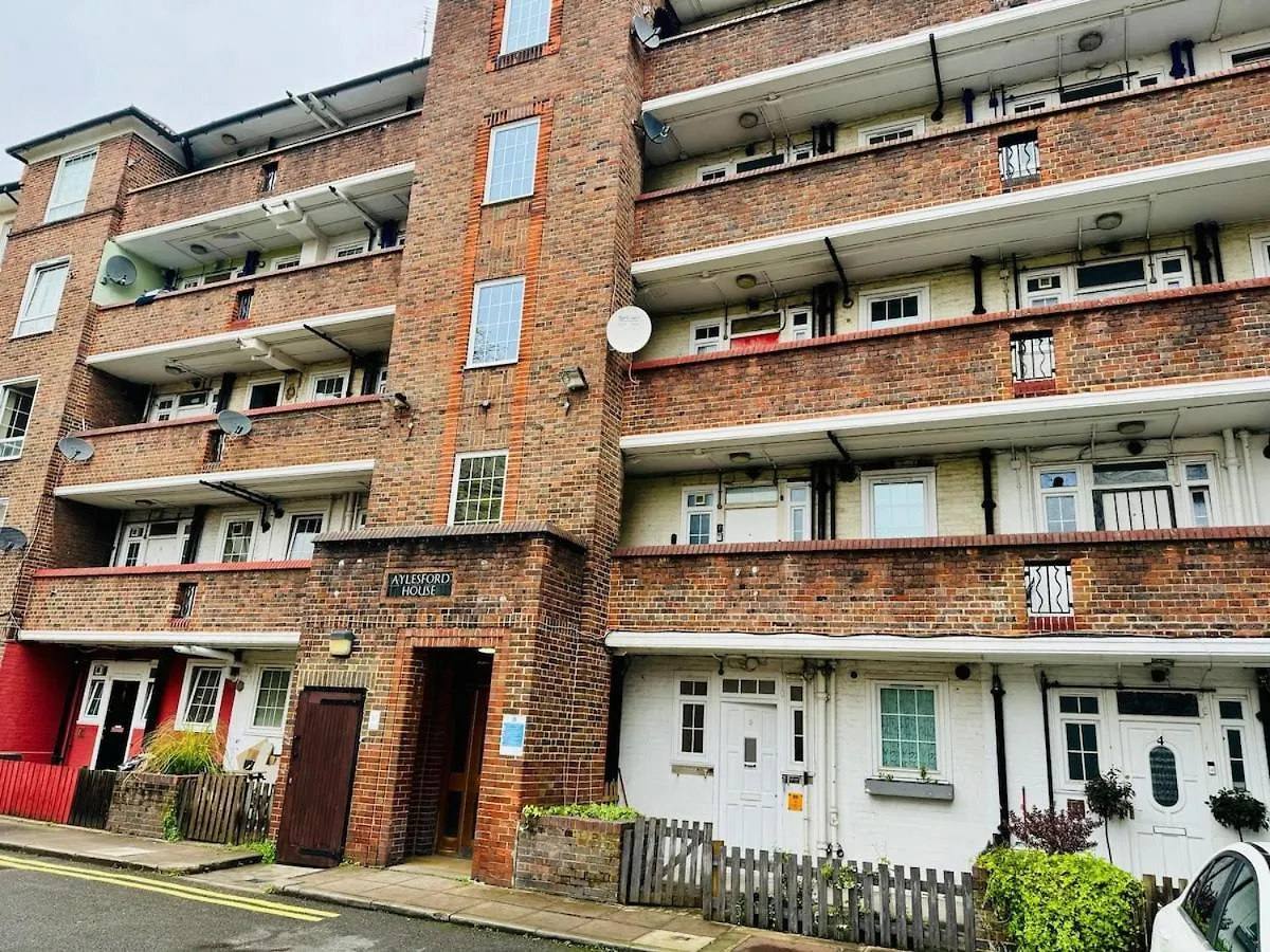Entire Two Bedroom Central London 5 Mins To Metro United Kingdom